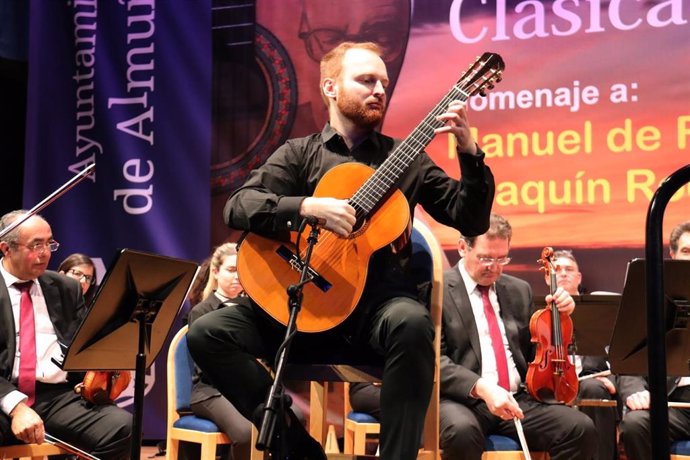 El Xxxvi Certamen Internacional De Guitarra Clásica Andrés Segovia Rendirá Homenaje A Ástor Pantaleón Piazzolla