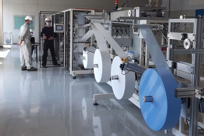 Producción de mascarillas en la planta de Mulhouse