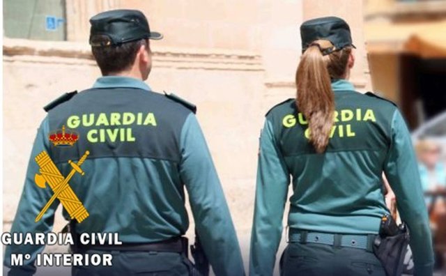 Agentes de la Guardia Civil