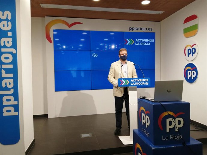 El secretario general del Partido Popular de La Rioja, Alberto Bretón,  valora la situación del Gobierno de La Rioja