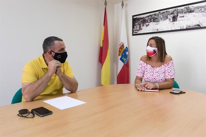 La consejera de Economía y Hacienda se reúne con los secretarios generales de UGT y CCOO para analizar la estrategia de captación de fondos europeos de recuperación