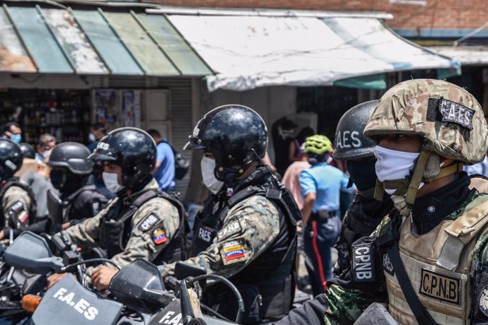 Agentes de las FAES en Caracas, Venezuela.