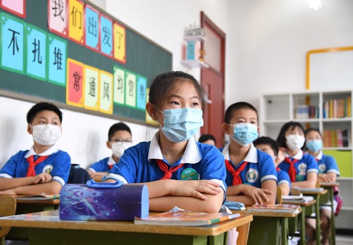 Niños chinos en una clase en Pekín
