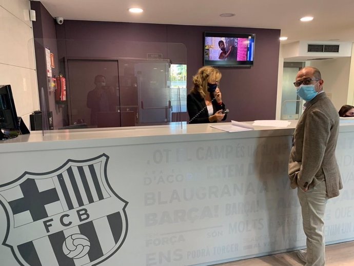 AMP.- Fútbol.- El precandidato Jordi Farré presenta la moción de censura contra 