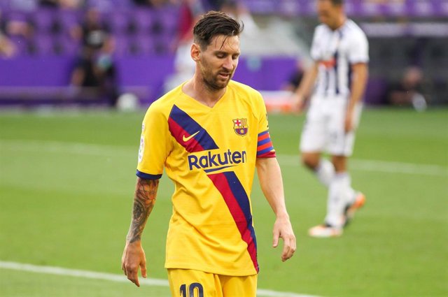 Messi jugando con el Barcelona