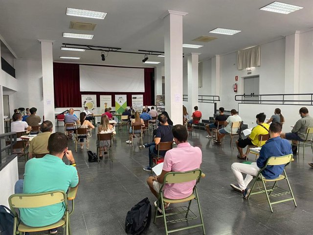 Inauguración del curso de verano de la UNIA 'Ahorro energético en el sector oleícola'.
