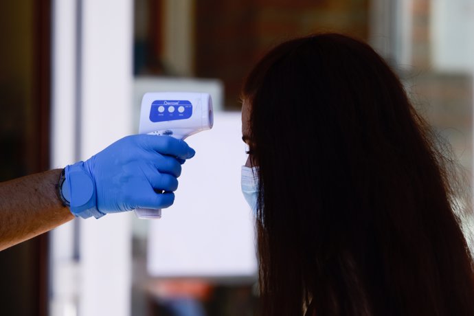 Dispositivo para la realización de pruebas PCR de coronavirus en Alcobendas (Madrid).