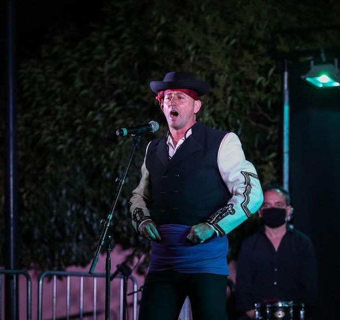 El jotero Roberto Ciria