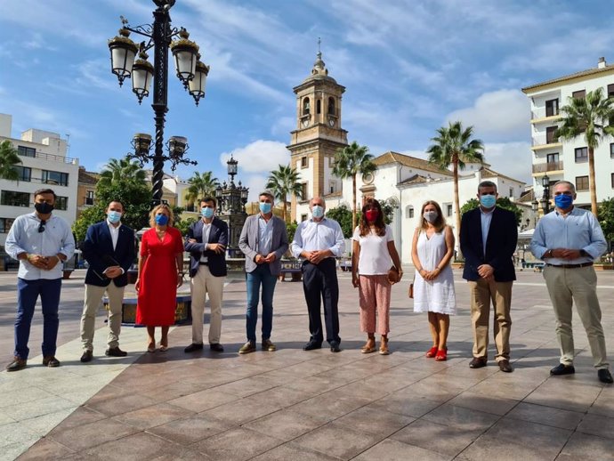 Encuentro entre distintos cargos institucionales del PP en Algeciras