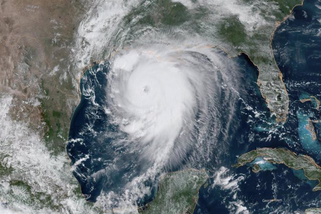 Imagen de satélite de 'Laura', acercándose a Texas y Luisiana