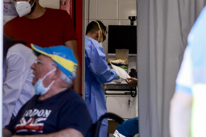 Dispositivo para la realización de pruebas PCR de coronavirus a vecinos de Alcobendas de entre 15 y 49 años, a 21 de agosto de 2020.