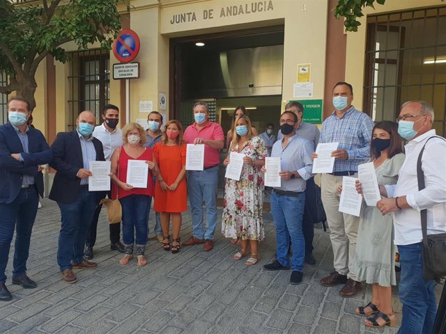 Alcaldes del PSOE de la Ribera y el Bajo Guadalquivir demandan coordinación a la Junta ante el virus del Nilo