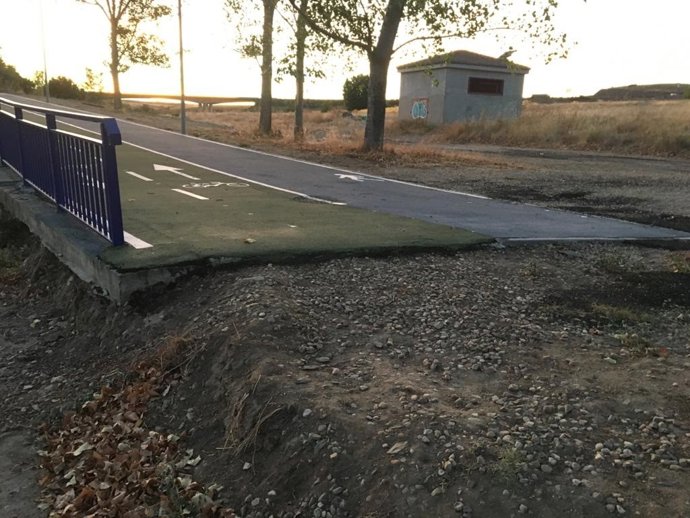 Final de un carril bici en Salamanca.