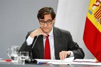 Illa anuncia que la vacunación contra la gripe comenzará en la primera quincena de octubre