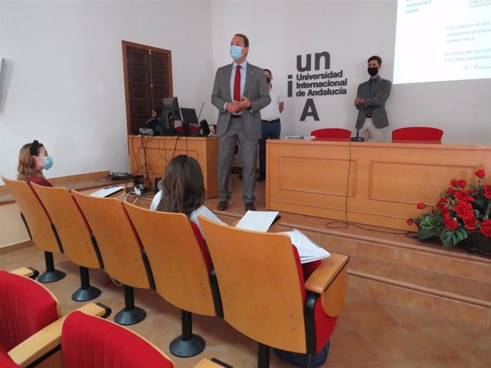 Curso de verano la 'Energía solar: recursos, tecnologías y aplicaciones',  de la UNIA en su sede de La Rábida (Huelva).