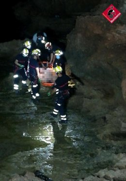 Rescata de un hombre en Torrevieja