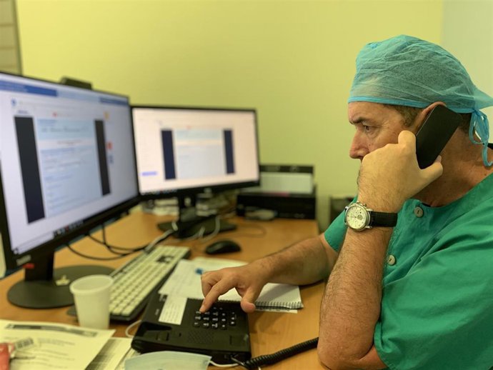 Un millar de pacientes del Hospital Virgen de la Victoria se ha beneficiado ya del programa de atención en Cuidados Prequirúrgicos