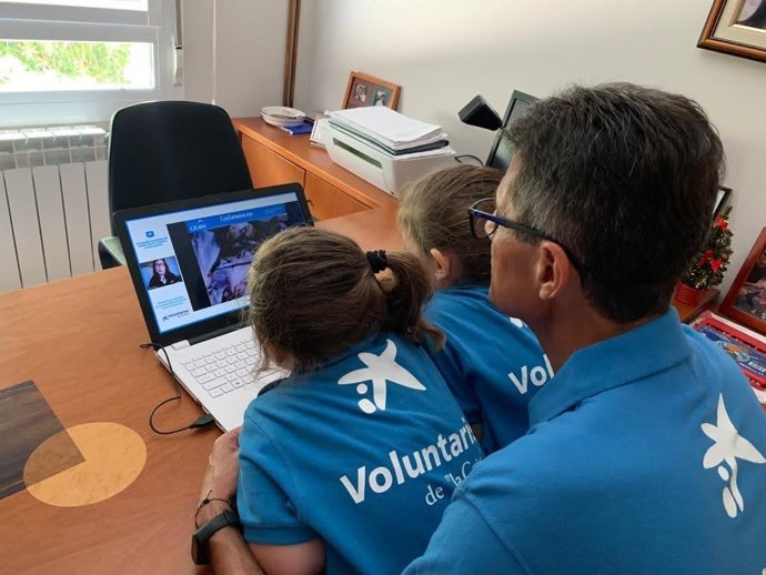 Voluntarios de La Caixa impulsan 800 iniciativas para ayudar a más de 28.000 personas