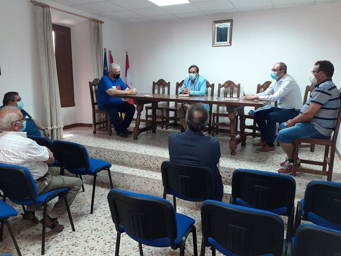 Reunión del Delegado Territorial de la Junta con alcaldes de la zona básica de salud de Esguevillas de Esgueva.