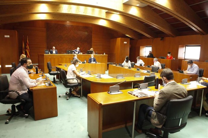 Mesa y Junta de Portavoces de las Cortes.