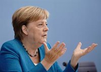 Merkel pide a Rusia que se abstenga de intervenir directamente en la crisis bielorrusa