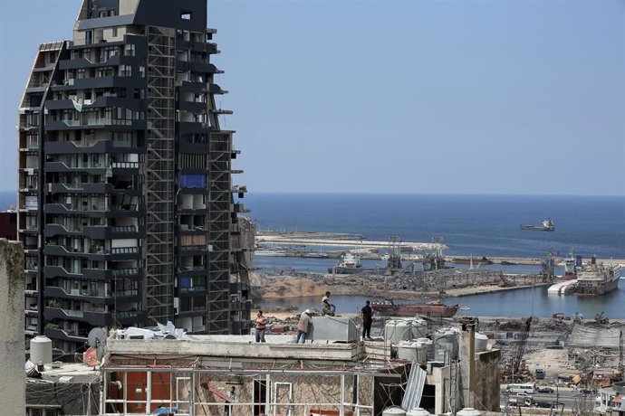 Zona portuaria de Beirut, destruida por las explosiones