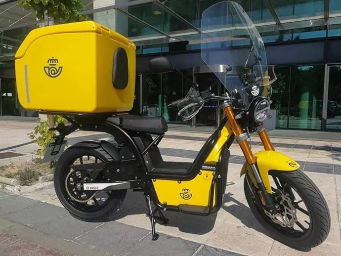 Correos incorpora 28 nuevas motos eléctricas, modelo Rieju Nuuk Cargo, a su servicio de reparto en la provincia de Málaga