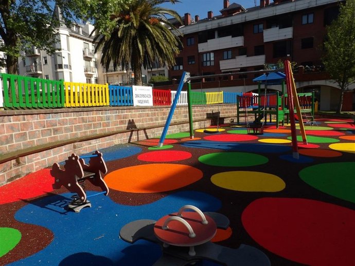 Parque de la plaza de la juventud, en Suances