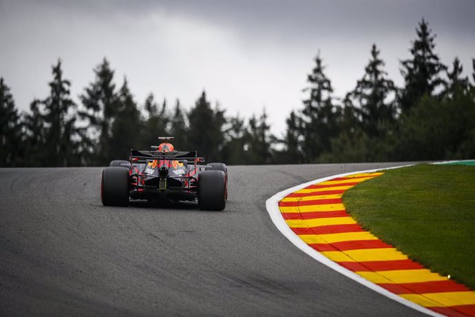 Fórmula 1/GP Bélgica.- Verstappen lidera, Sainz es noveno y Ferrari se despeña