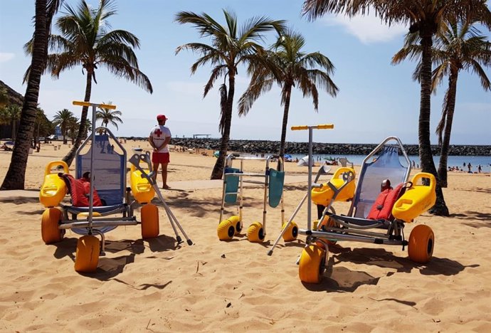 Servicio de baño adaptado en Las Teresitas