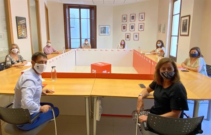 Reunión entre El PI y PSIB, este viernes.