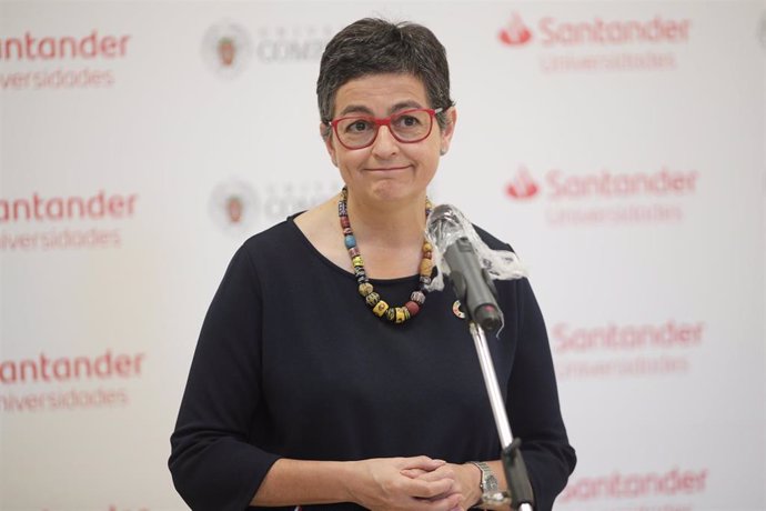 La ministra de Asuntos Exteriores y Cooperación, Arancha González Laya, interviene durante la tercera jornada de la XXXIII Edición de los Cursos de Verano en San Lorenzo de El Escorial, Madrid (España), a 22 de julio de 2020.