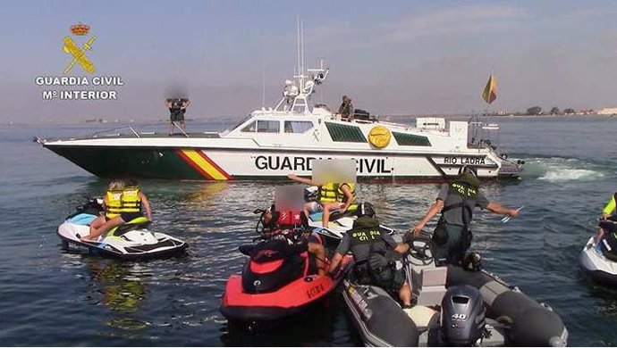 Guardia Civil de Almería realiza 48 denuncias tras 87 inspecciones a embarcaciones de recreo y motos acuáticas