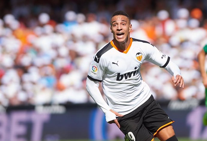 Fútbol.- Rodrigo se despide del Valencia con recuerdos de la Copa, la afición y 