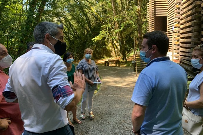 El vicepresidente visita las cuevas de Cullalvera y Covalanas