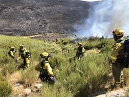 Efectivos de las Brif en el incendio que afecta al Valle del Jerte y la Vera.