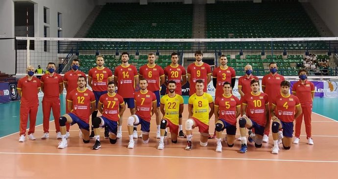 España vence a Chipre y da el primer paso hacia el Europeo de voleibol