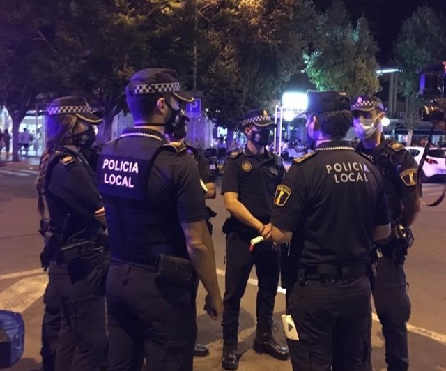 Agentes de la Policía Local de Alicante.