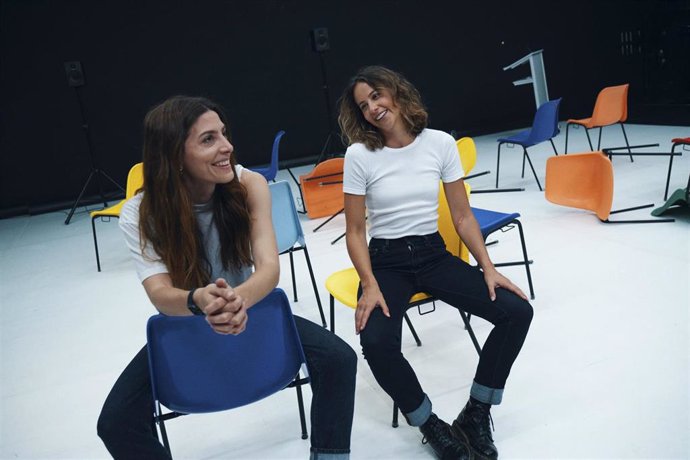 Las actrices Bárbara Lennie e Irene Escolar en una imagen de la serie 'Escenario 0'