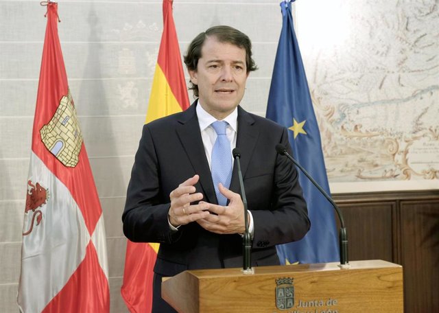 El presidente de la Junta de CyL  realiza una declaración institucional en la que asegura que, junto con el Gobierno y los ayuntamientos, supervisará el cumplimiento de las cuarentenas.