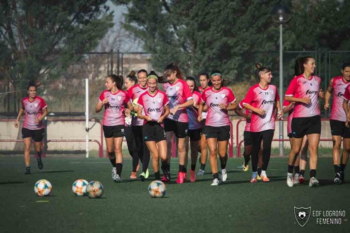 Las integrantes de la plantilla del primer equipo con resultado negativo continúan con el plan de entrenamientos