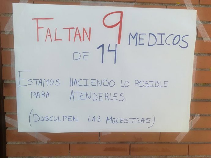 Cartel de uno de los centros de salud de Fuenlabrada