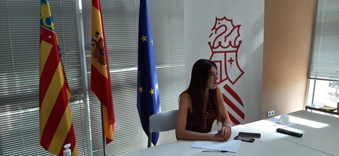 La consellera Carolina Pascual en la reunión de este lunes