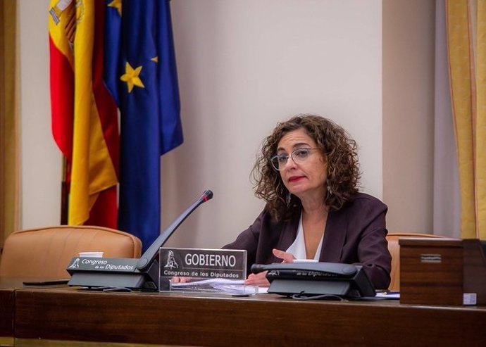 La ministra d'Hisenda, María Jesús Montero, compareix al Congrés en una imatge en arxiu