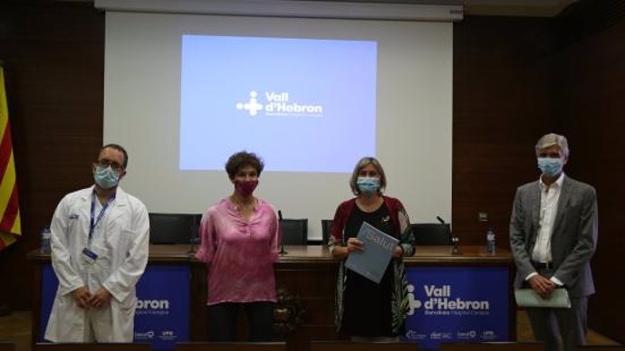 Presentació d'un estudi del Vall d'Hebron sobre la transmissió intrafamiliar de nens a adults, amb la consellera Alba Vergés