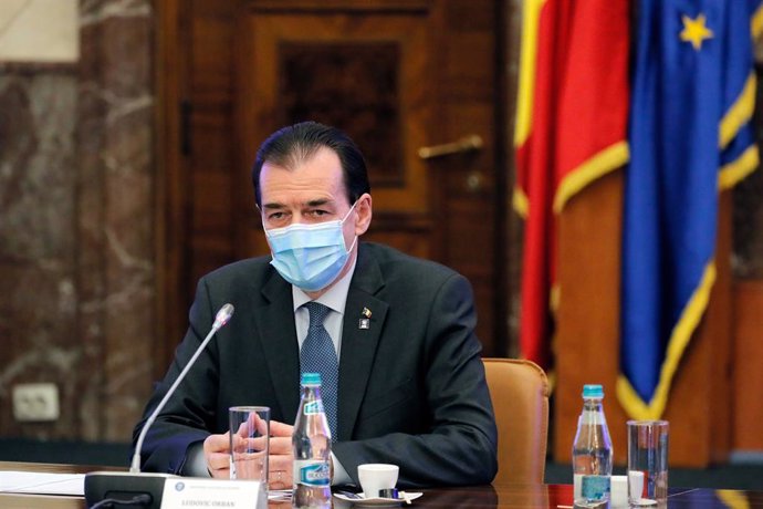 Rumanía.- El Gobierno conservador de Rumanía evita la moción de censura debido a