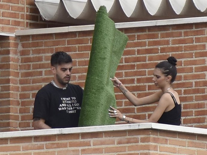 Alejandra Rubio ha montado, con la ayuda de su novio Álvaro Lobo y de su hermano, Sergio, un jardín en su terraza