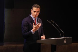 El presidente del Gobierno, Pedro Sánchez ofrece una conferencia bajo el título 'España puede. Recuperación, Transformación, Resiliencia' .