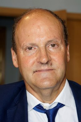 García Jiménez se incorpora a la Consejería de Hacienda y Administración Pública  en sustitución de Santiago Sufrategui