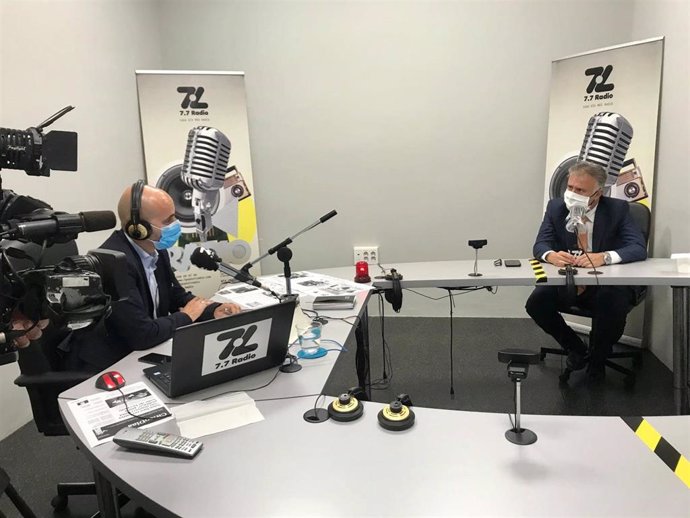El presidente del Gobierno de Canarias entrevistado en el estudio de 7.7 Radio por José Luis Martín